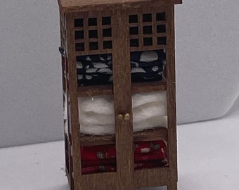 Dolls House 1/48th / 1:48 /Quarter Scale - Linen Cupboard