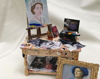 Dolls House Miniatures - Artist's Table (Queen)