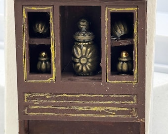 Dolls House 1/48th / 1:48 /Quarter Scale - Large Display Shelves