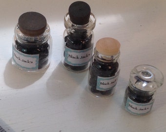 Dolls House Miniatures - 1/12th Miniature Jar of sweets x1 (Black Jacks, Flumps, Boiled Sweets, BonBons, Chocolate Bits)