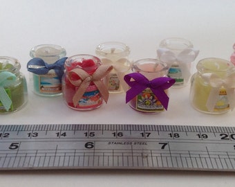 Dolls House Miniatures - 1/12th Chubby candle jar x 1 (assorted colours)