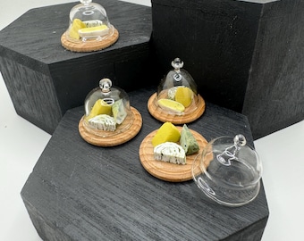 DOLLS HOUSE Miniatures - Cheese dome x1