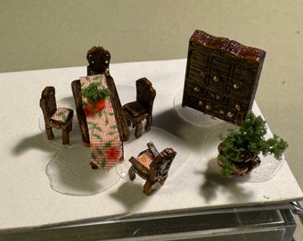 Dolls House Miniatures 1/144th / 1:144 / micro / dutch scale Victorian Dining Room set