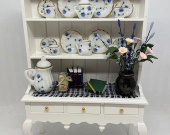 Dolls House Miniatures - White Dresser / Hutch