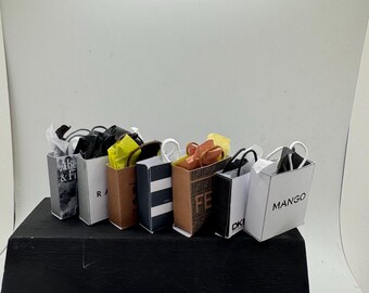Dolls House Miniatures- 1/12th Shopping Bags x7 - SET 5 - Fashion