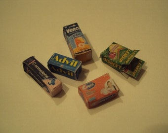 Dolls House Miniatures - 1/12th First Aid Items /medicines (set A)