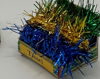 DOLLS HOUSE MINIATURES - Christmas tinsel box x1