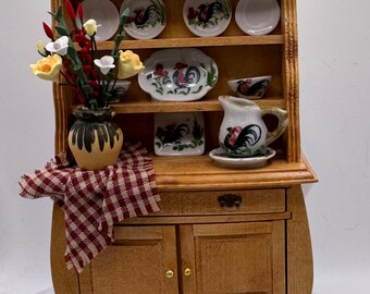 Dolls House Miniatures - 1/12 dresser / hutch