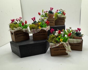 Dolls House Miniatures - 1/12th Covent Garden Flower box x1