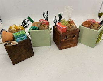Dolls House Miniatures - Gardeners Box x1