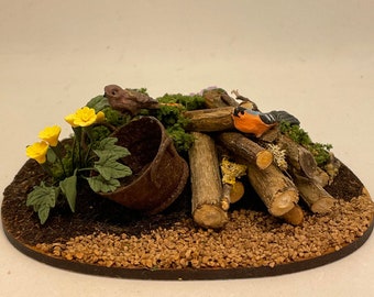 Dolls House Miniatures - Garden Scene - Logs and Birds
