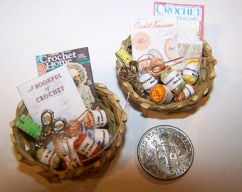 Dolls House Miniatures - 1 X CROCHET BASKET SET 1/12th