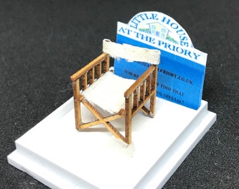 Dolls House Miniatures - Hand Painted Pretty (1/48th,1/4inch, quarter scale) Directors Chair -