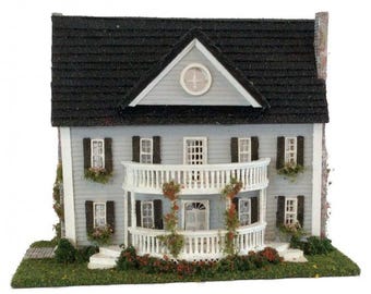 Hart’s Desire Miniatures - 1:144 1/144th micro scale house kit - Classic Colonial Style House