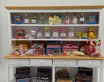 Dolls House Miniatures - 1/12th Sweet Shop display / dresser / hutch (USA sweets)