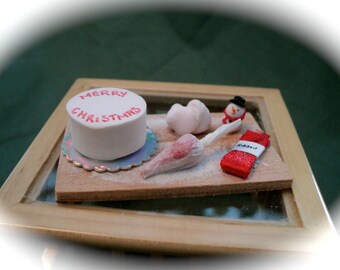 DOLLS HOUSE MINIATURES - 1/12th Icing the Christmas Cake set