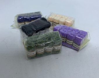 DOLLS HOUSE MINIATURES -  Pack of Wool x1