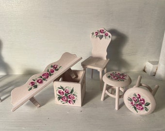 DOLLS HOUSE MINIATURES - Pale pink Rosy Wooden Accessories