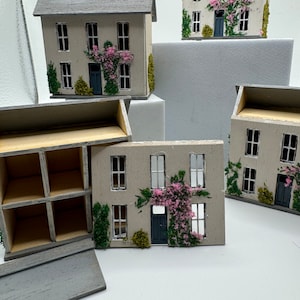 Dolls House Miniatures 1/12th dollshouse for Dolls House x1 image 1