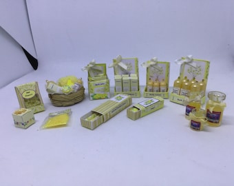 Dolls House Miniatures - Primrose Toiletries Collection