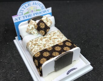 Dolls House Miniatures ( 1/48th - 1:48th - 1/4" - Quarter Inch )  - Hand Made Double Bed  - CAROL