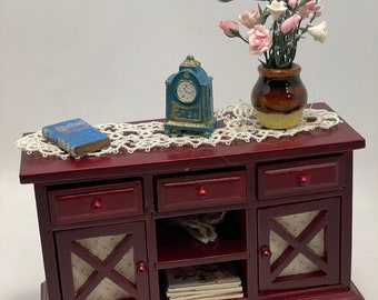 DOLLS HOUSE MINIATURES - 1/12th sideboard