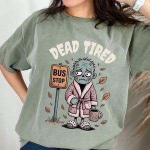 Zombies Hate Fast Food Shirt, Funny Halloween Zombie Tee, Running Joke T-Shirt, Halloween Pun Shirt for Runners, Comic Zombie Shirt