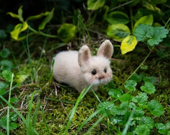 Hand-felted bunny | Miniature wool rabbit | Handmade forest decoration