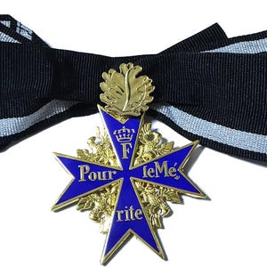 Pour Le Merite 24k Gold Plated Cross Medal Blue Max Highest Honor Award + Gold leaf badge New version Replica