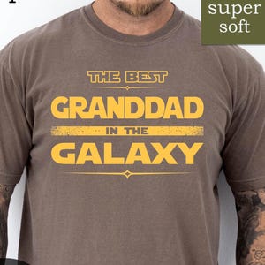 Grandpa Grandad T-shirt Gift, Best Grandad in the Galaxy Tee Shirt, Grandad Birthday or Pregnancy Announcement Baby Reveal Gift for Men