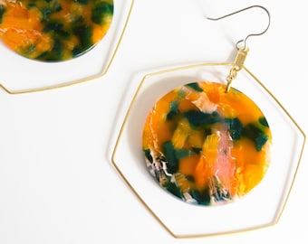 Tortoise shell earrings Gifts for mom Acetate earrings Lightweight jewelry Dangly earring Artsy earrings Minimalist jewelry Circle earrings