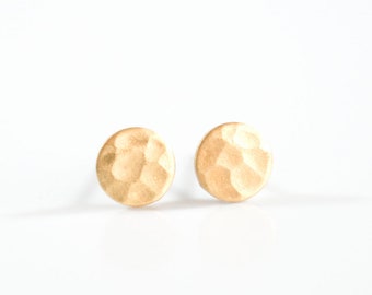 Circle Earrings Circle Stud Earring Circle Jewelry Everyday earrings Minimalist earring Gold stud earring Dainty earrings Geometric Earrings