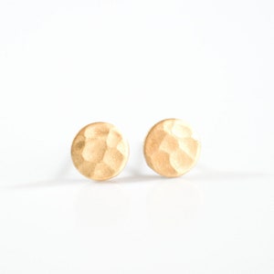 Circle Earrings Circle Stud Earring Circle Jewelry Everyday earrings Minimalist earring Gold stud earring Dainty earrings Geometric Earrings