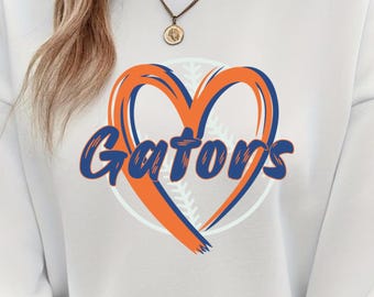 Corazones de los Gators SVG, Diseño de camiseta con la mascota, Temporada de fútbol americano (Descarga digital)