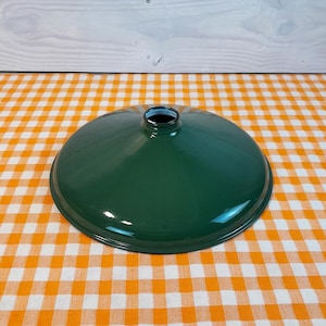 New Old Stock Authentic Original Vintage 1940s 14" Green Benjamin Porcelain Hanging Light; Vintage Porcelain Farm Lights; Vintage Porcelain Lights; Vinattage Farm Lights; Vintage Farm Light; ceiling light pendant lights; Industrial Decor; Industrialism deco Lights; Farmhouse Barn Lights; Barn Wedding Lights; Barn Light Fixture; Benjamin Lights; Gas Station Light; Gas Station Lights; Large Hanging Lights; Hanging Porcelain Light from 1950s
New Old Stock Authentic Original Made in USA 1940s