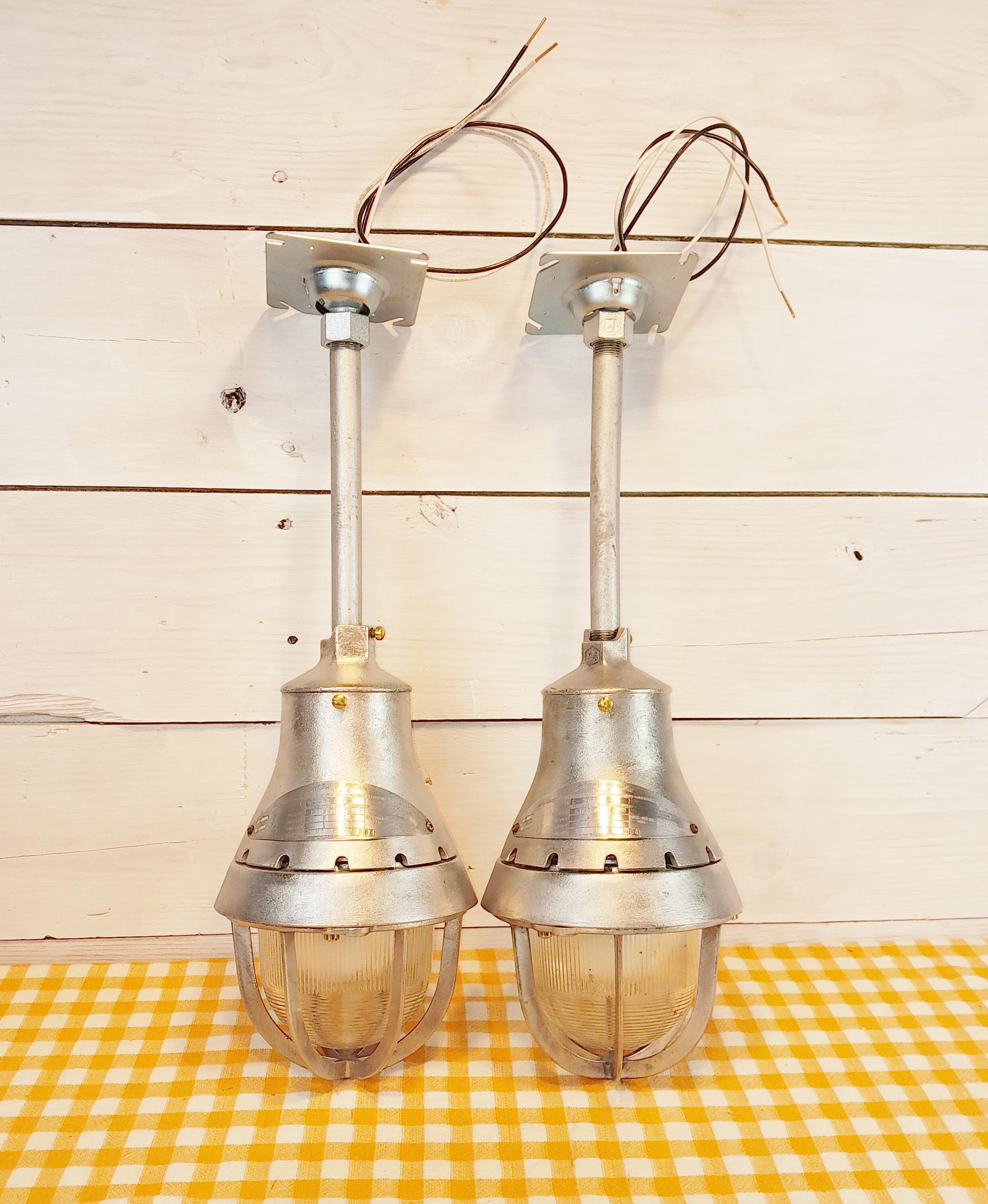 Vintage Crouse-hinds Aluminum Explosion-proof Pendant Lights Vintage Crouse-hinds Aluminum Explosion-proof Pendant Lights
