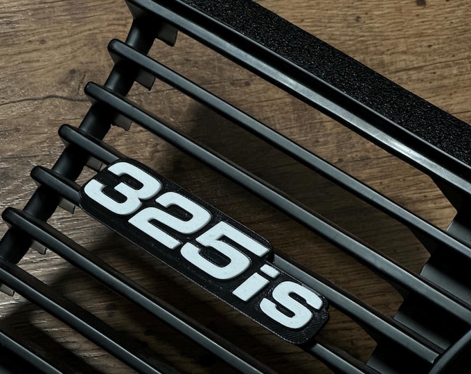 BMW E30 325is / 325ix Grill Badge – Custom Front Emblem