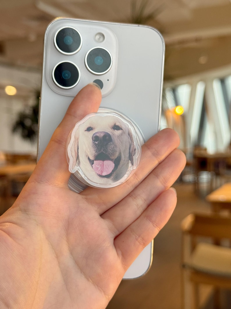 Personalized Pet Photo MagSafe Phone Grip, Custom Resin Phone Stand bild 5