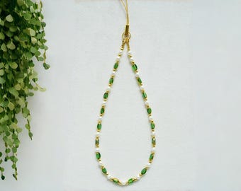 Vintage Beaded Phone Charm: Pearl & Gold Retro Strap