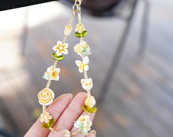 Handmade 3D Flower Phone Charm Strap: Yellow & White Beaded Wrist