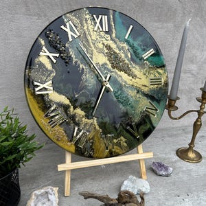 Handmade Epoxy Resin Wall Clock: Modern Geode Art, Silent Movement