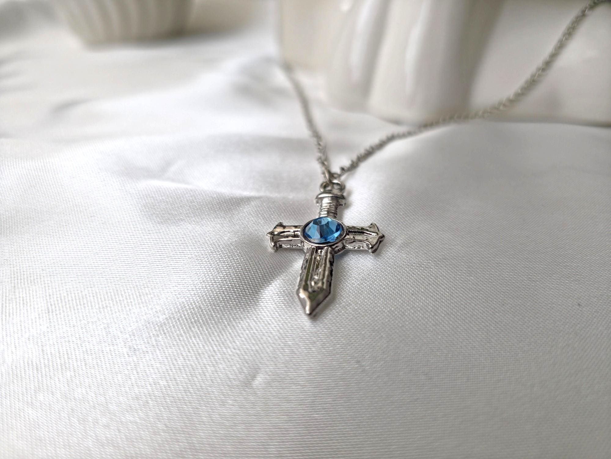 グレイ・フルバスター フェアリーテイル クロスネックレス | アイス