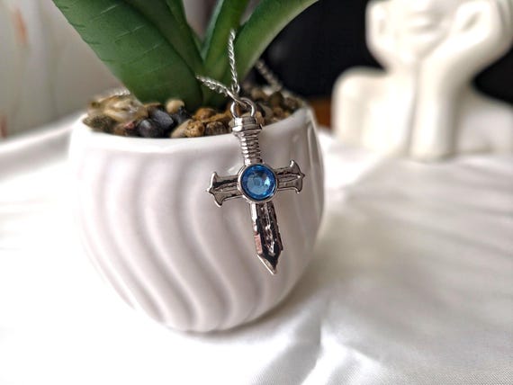 グレイ・フルバスター フェアリーテイル クロスネックレス | アイス