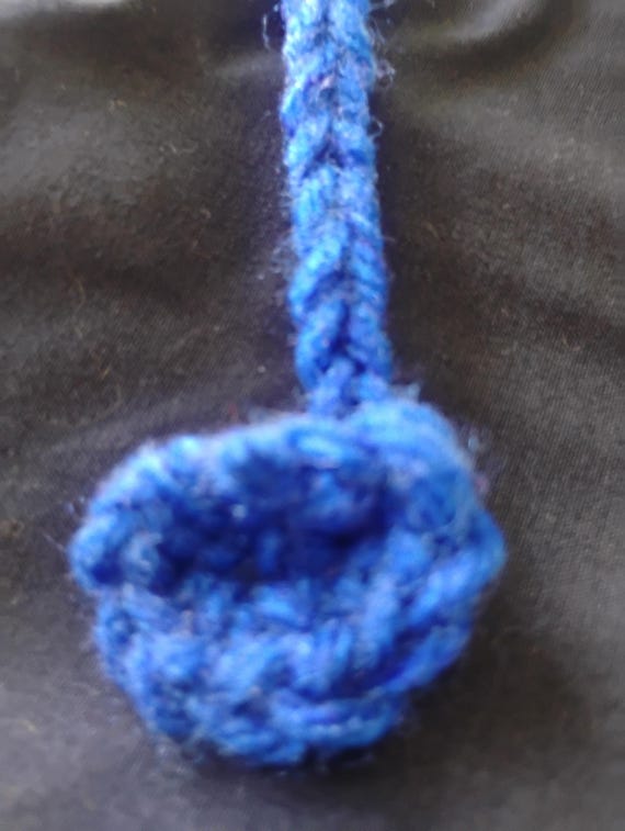 Handmade Crocheted Circle Bookmark for Book Lovers - Literary Gift - Reading Accessory - Unique Bookish Gift - Simple Circular Bookmark
