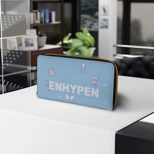 blaue ENHYPEN Reißverschluss-Geldbörse, K-Pop Fan Accessoire, stilvolle Geldbörse, Geburtstagsgeschenk für Musikliebhaber, Konzertgeldveranstalter