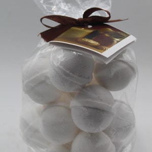 14 Oatmeal Milk & Honey Bath Bombs, Gift Bag, Handmade Fizzies