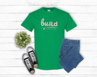 Pink Build, Motivation, LEGO inspiriert Shirt