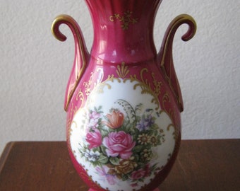 Vintage Victorian Style Deep Mauve with a Floral Garden and Gold  Design Vase