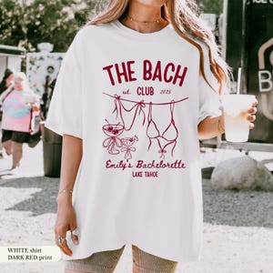 Magliette personalizzate The Bach Club per il weekend tra ragazze, maglietta personalizzata per addio al nubilato in spiaggia, maglietta da campeggio per addio al nubilato in bikini e martini