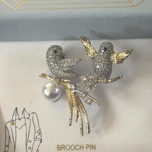jewelry brooch pin